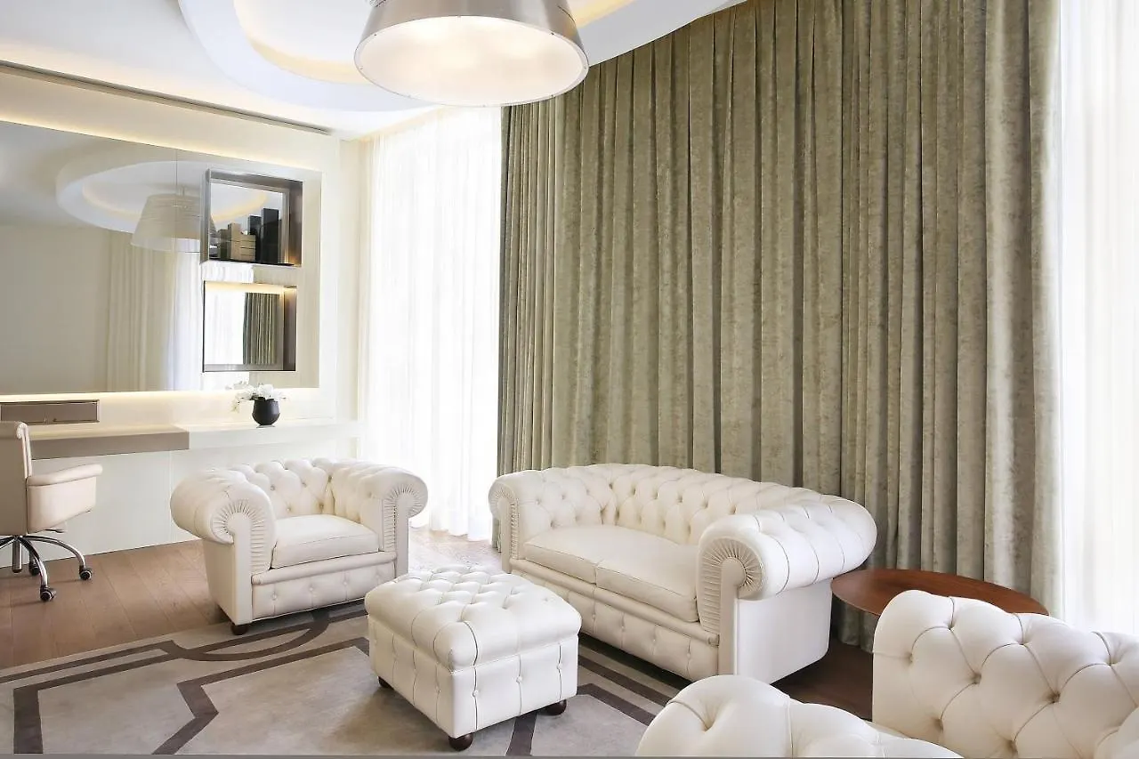 *****  Excelsior Hotel Gallia, A Luxury Collection Hotel, Milan Italy